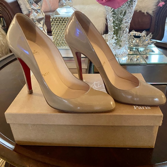Christian Louboutin Shoes - Christian Louboutin Kate 100 size 39 Nude color
